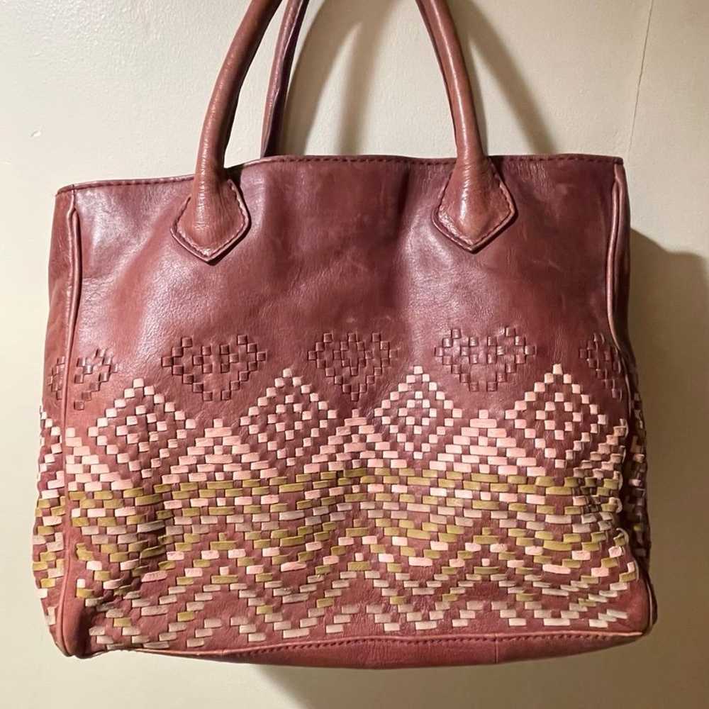 Isabella Fiore woven leather tote - image 4