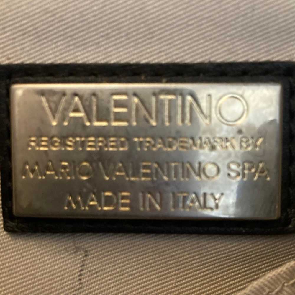 Valentino - image 4