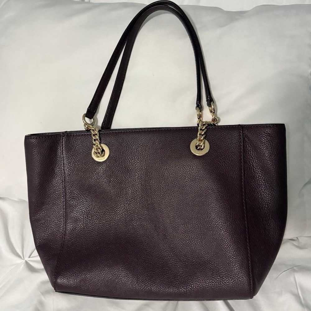 Oxblood Pebble Leather Turnlock Chain Tote Bag - image 2