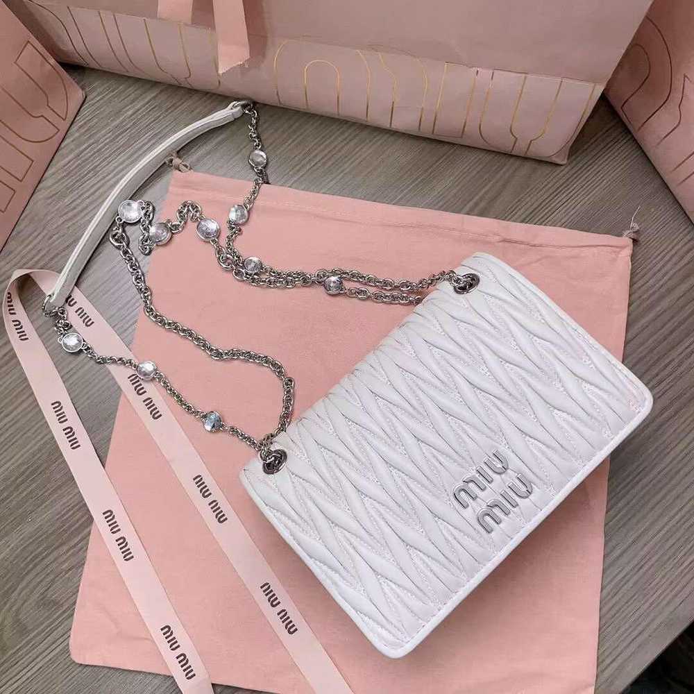 High-quality MIU MIU Matelassé Chain Shoulder Bag - image 8