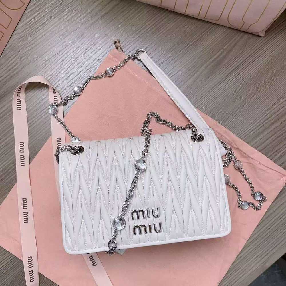 High-quality MIU MIU Matelassé Chain Shoulder Bag - image 9