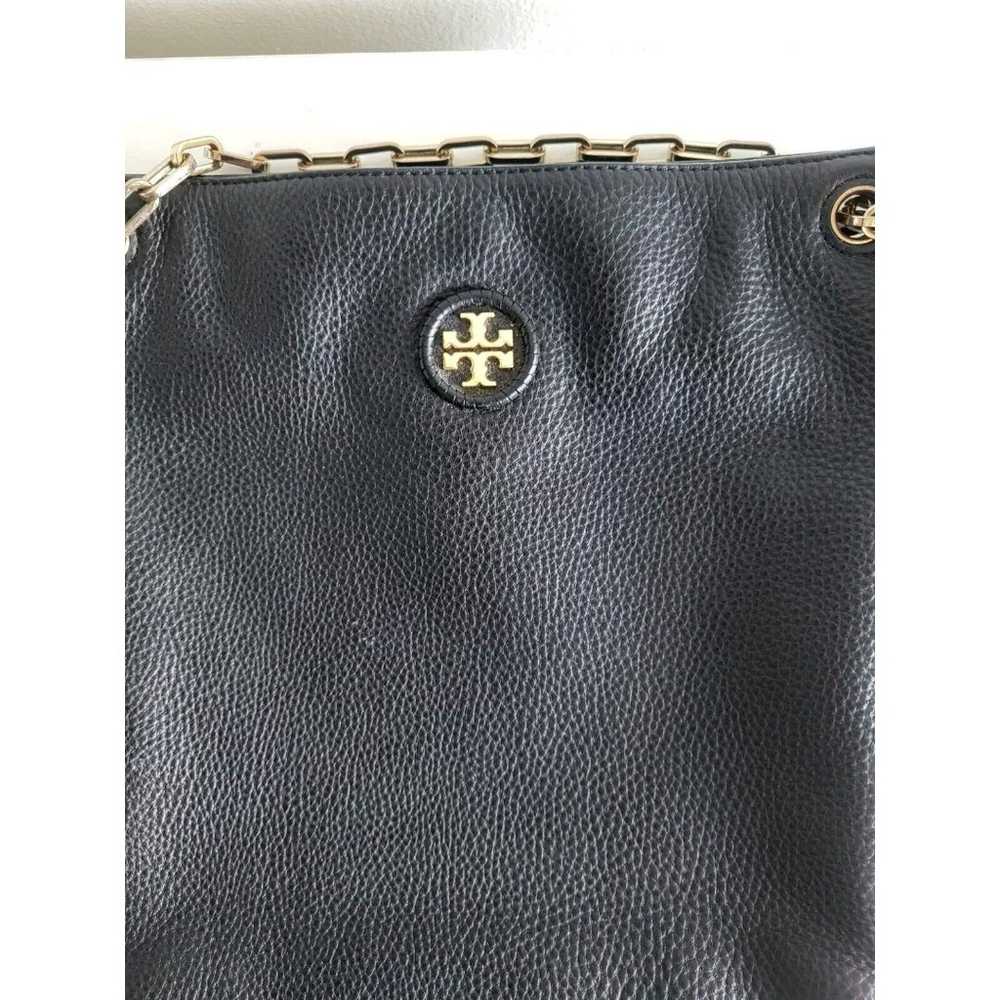 Tory Burch Everly Black Leather Swingpack Crossbo… - image 5