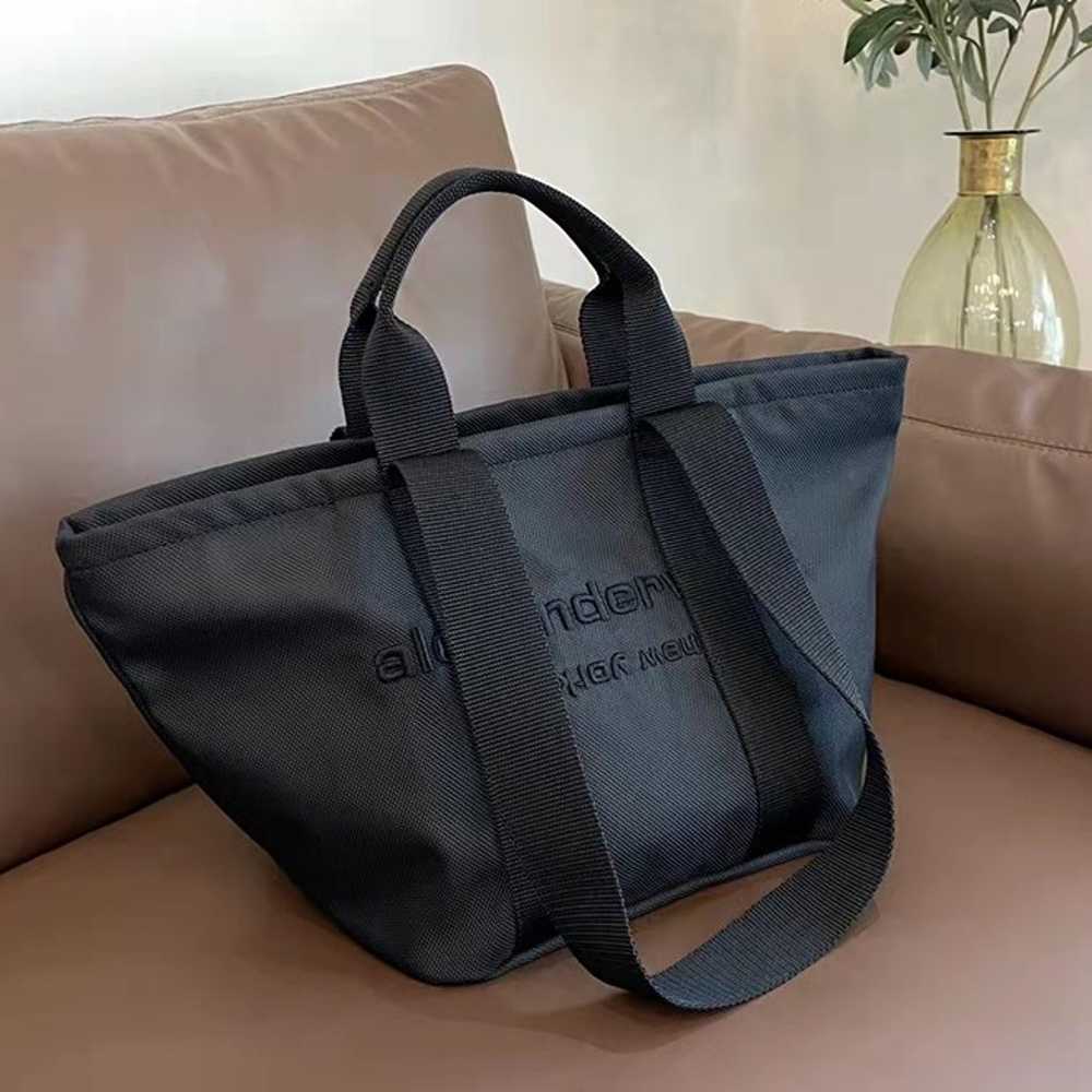 Tote - image 3