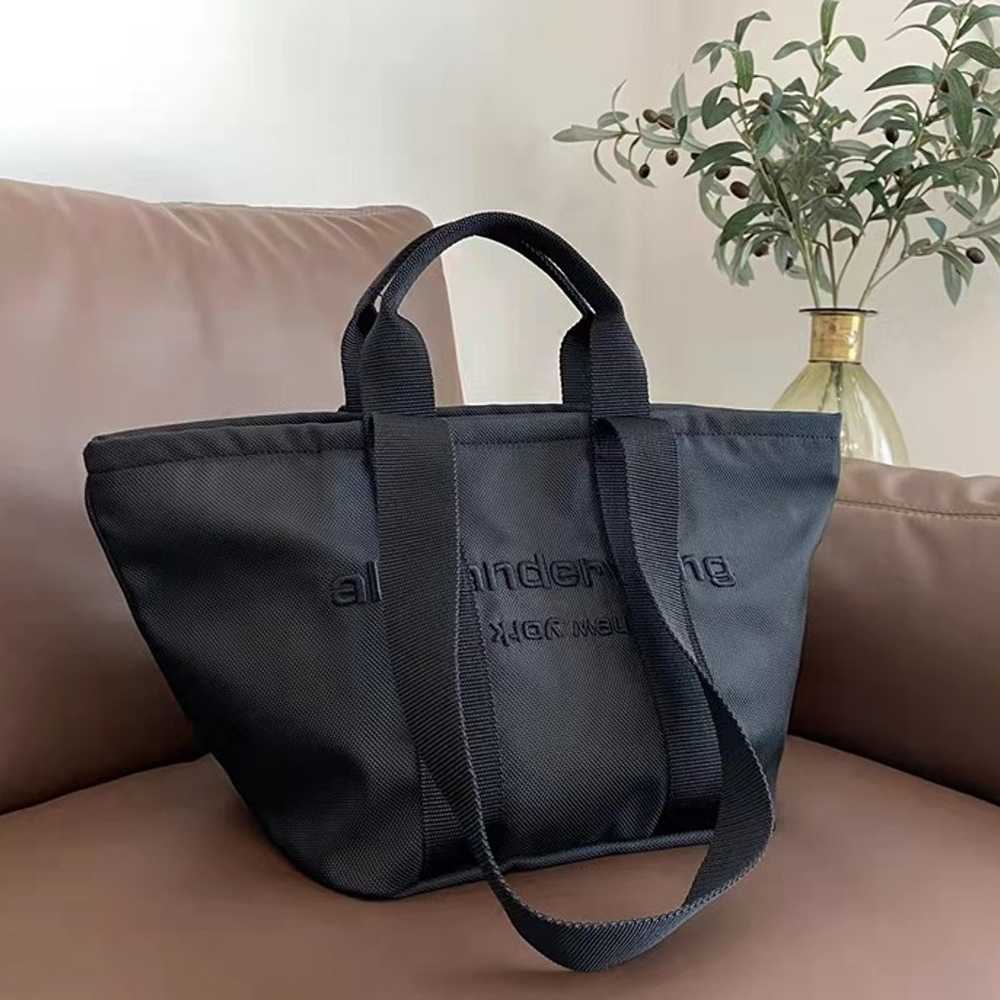 Tote - image 6