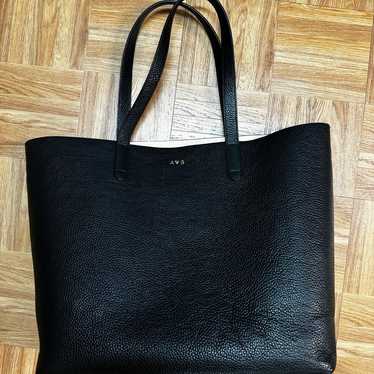 Cuyana classic structured tote