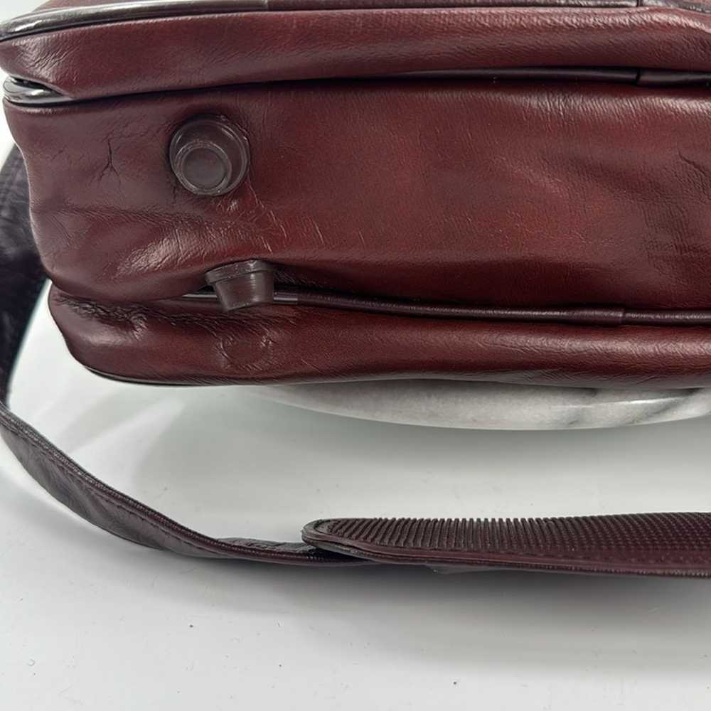 Vintage regency faux leather messenger bag - image 5