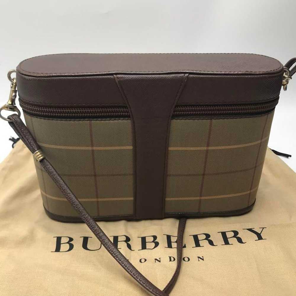 High-quality Burberry pouch in Nova Check leather… - image 4