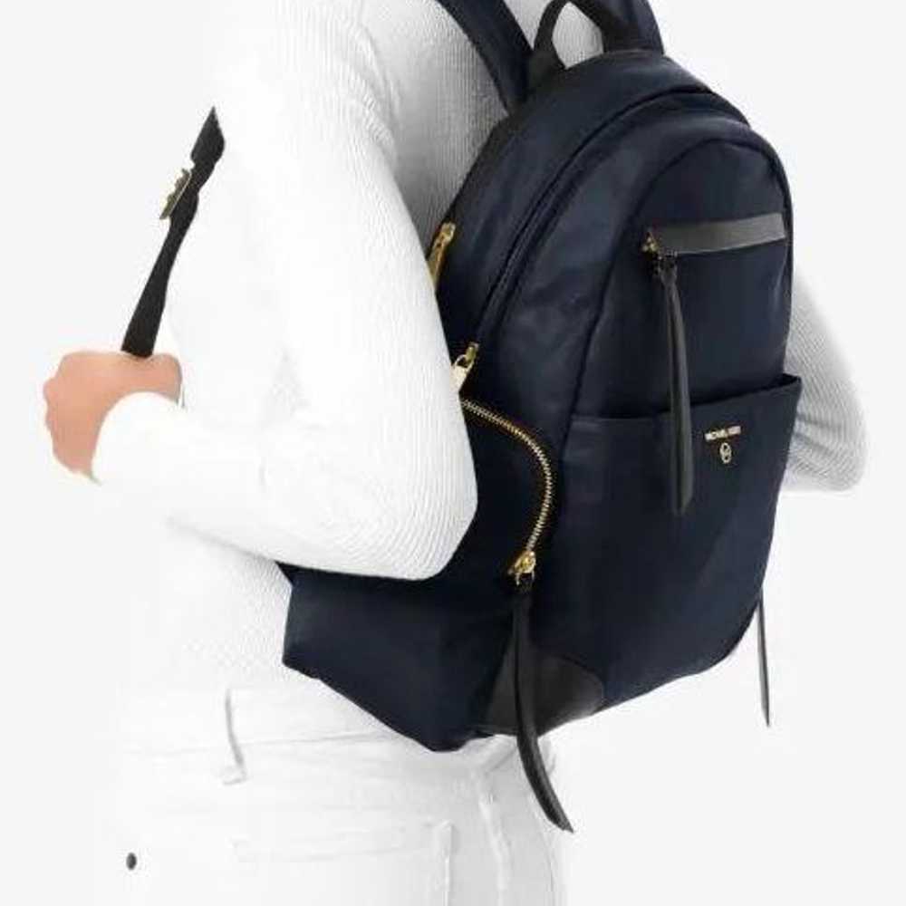 Superb quality MICHAEL KORS backpack. - image 3