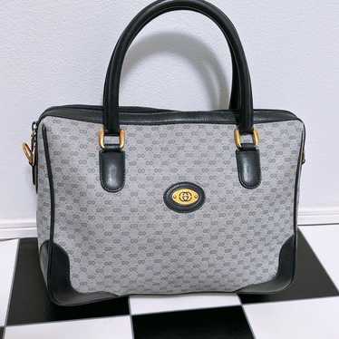 "Gucci Handbag" in Excellent Condition.