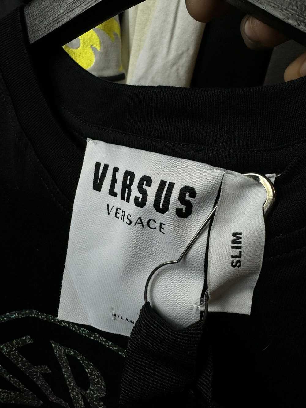 Versace × Versus Versace x Versus Foil Lion NWT T… - image 5