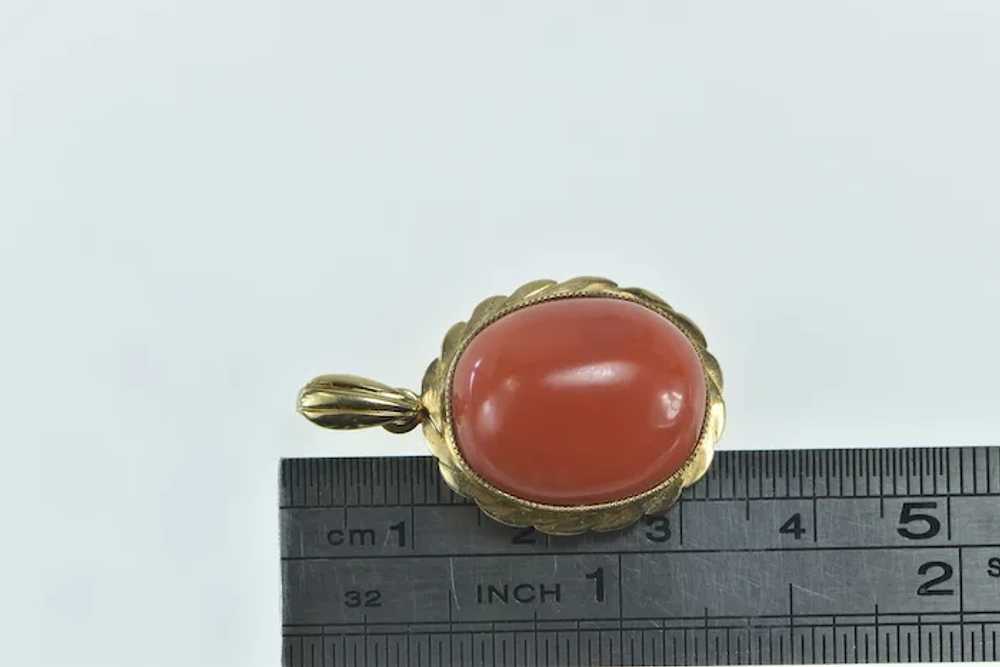 14K Vintage Coral Cabochon Scalloped Trim Pendant… - image 4