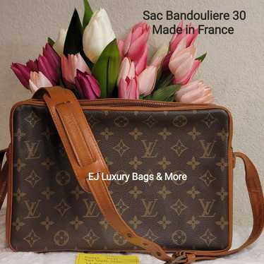 Black Friday Deal! Vintage Sac Bandouliere 30