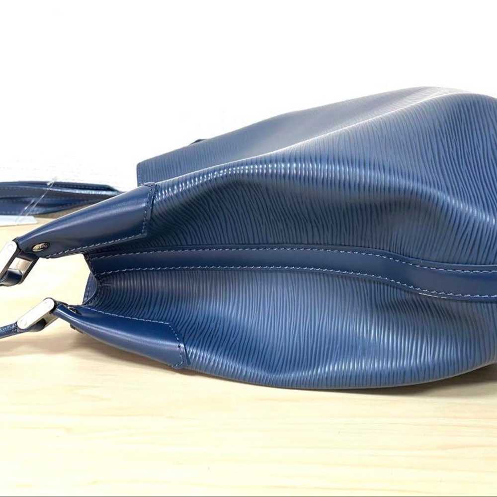 LOUIS VUITTON Epi Mandara Shoulder Bag Blue - image 5