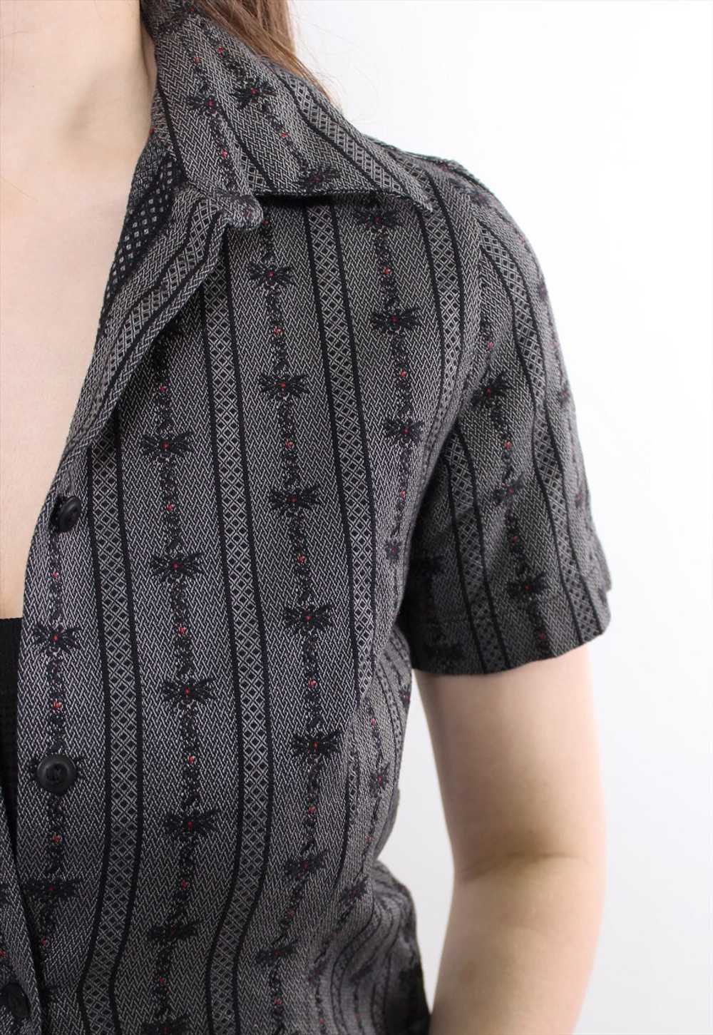 90s grey Swiss traditional shirt, vintage woman b… - image 5