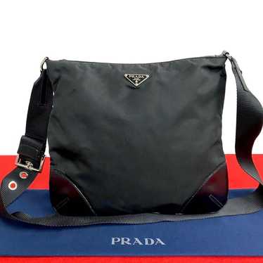 Excellent condition Prada triangular logo hardwar… - image 1