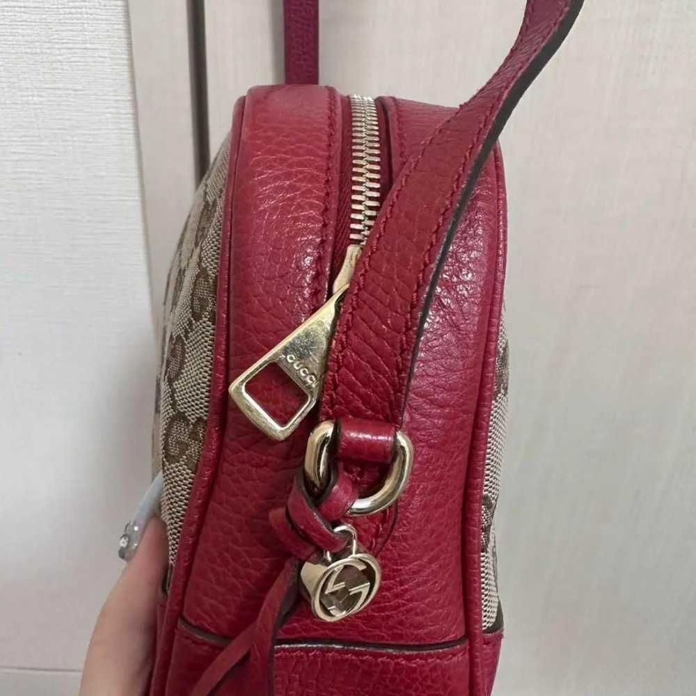 GUCCI shoulder bag with GG pattern in red. - image 5