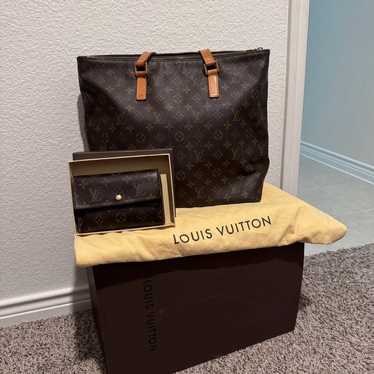 Louis Vuitton handbag and wallet bundle