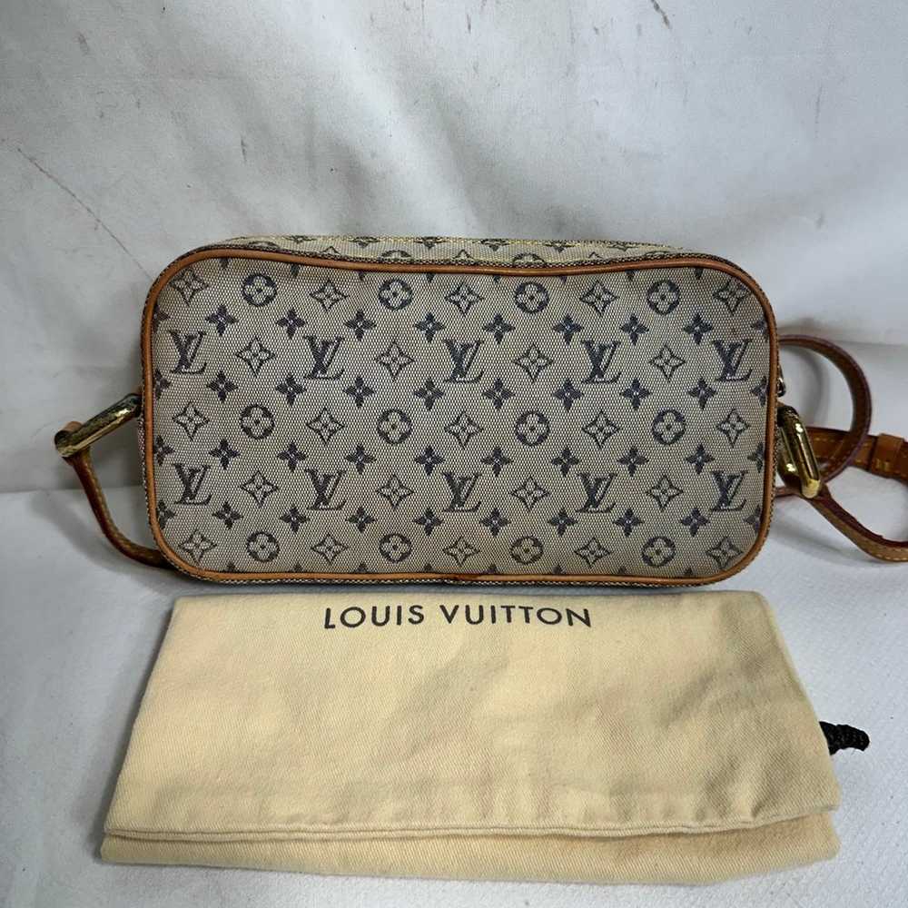 Louis Vuitton  Crossbidy Bag - image 4