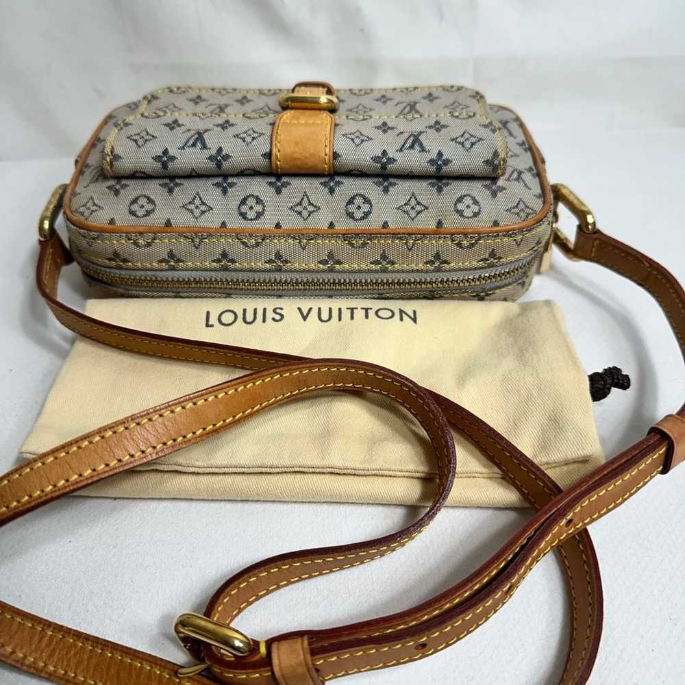 Louis Vuitton  Crossbidy Bag - image 8