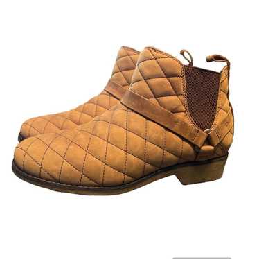 Teva De La Vina Dos Quilted Chelsea Ankle Boots 7.