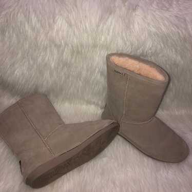 Size 9: Bearpaw Emma Short Boots - Mushroom