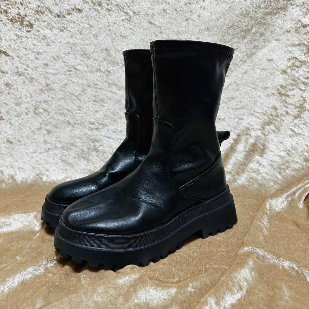 ⚫ Leather boots in excellent condition - image 2