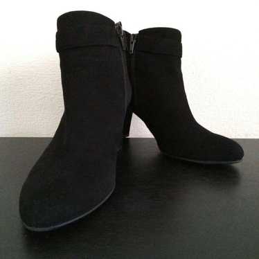 【DIANA】 Diana Suede Short Boots