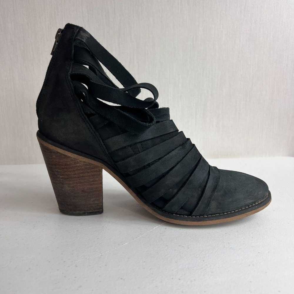 Free People Women's Hybrid Black Leather Strappy … - image 7