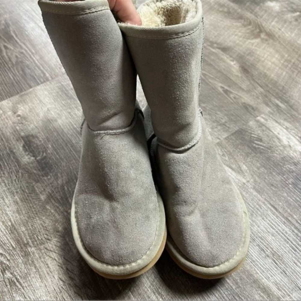 UGG Classic Short II Boot Size 8 - image 6