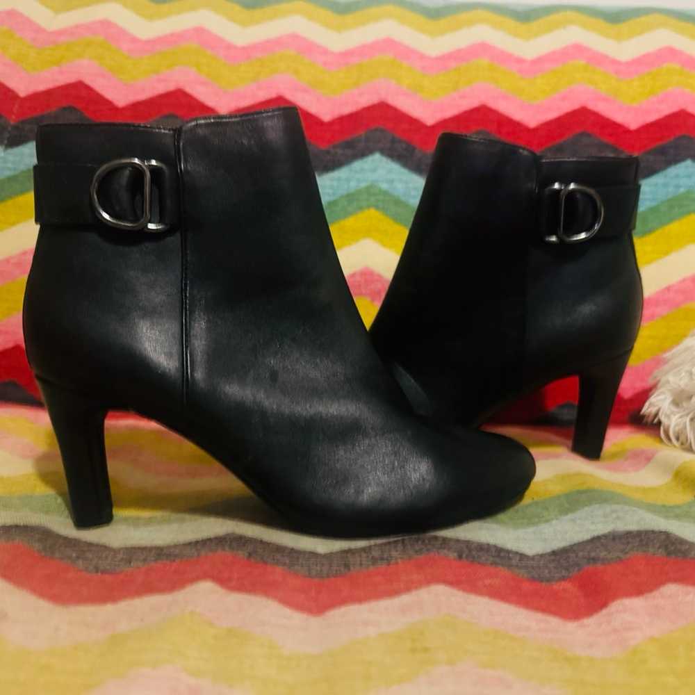 Bandolino Black Leather Ankle Boot Heels - Sz 6 - image 1