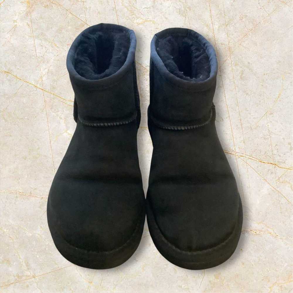 UGG black sheepskin boots in excellent condition … - image 2