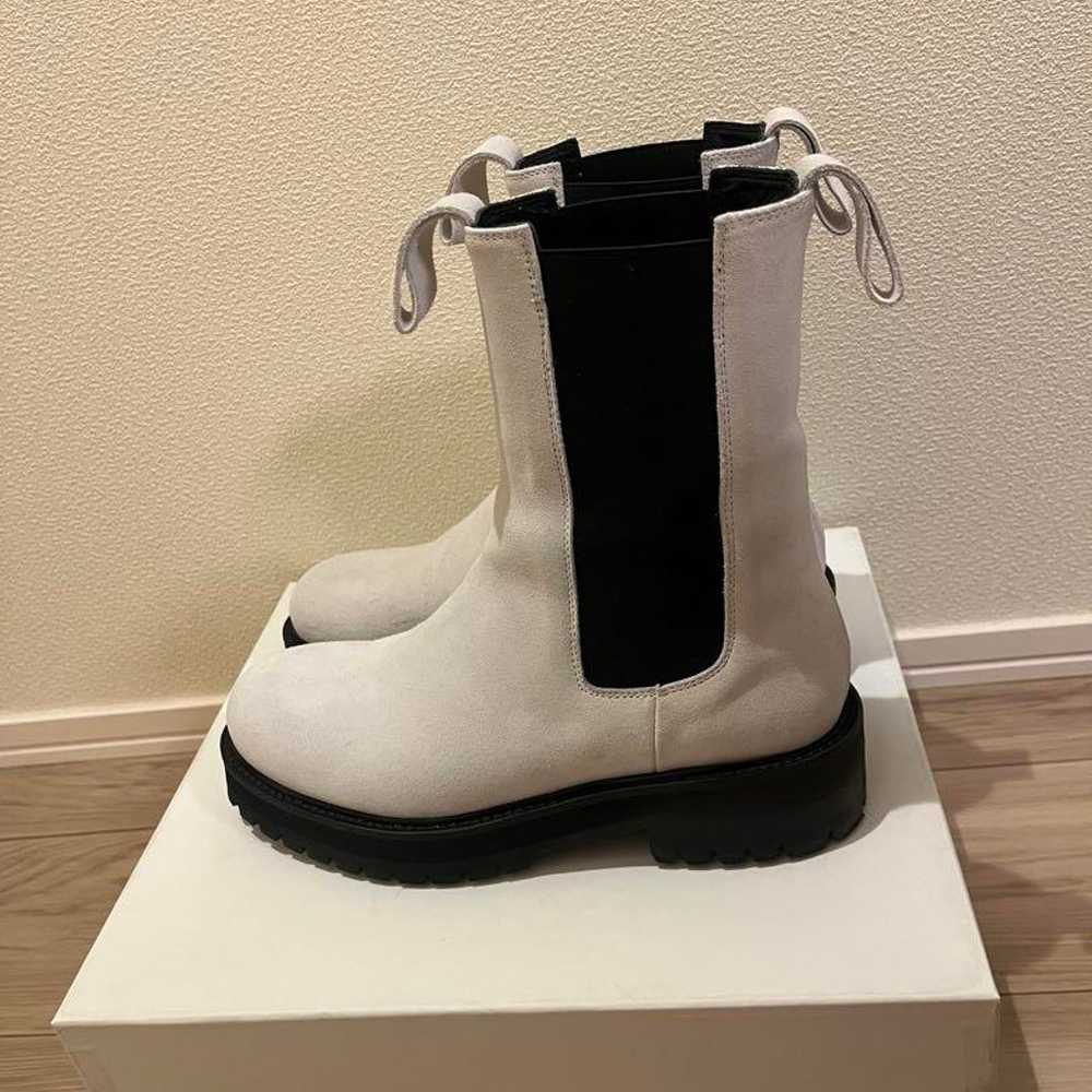 Italian brand DONDUP white chelsea boots. - image 5