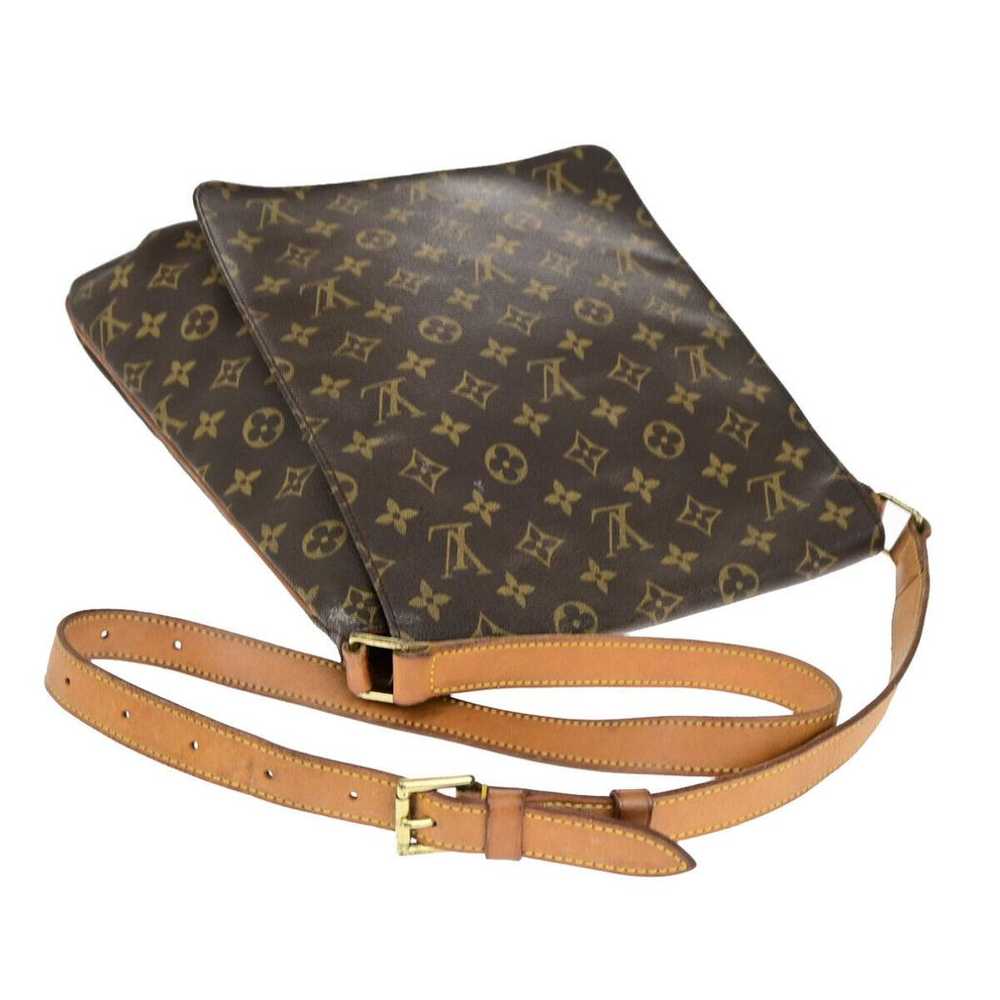 Louis Vuitton Musette cloth handbag - image 5