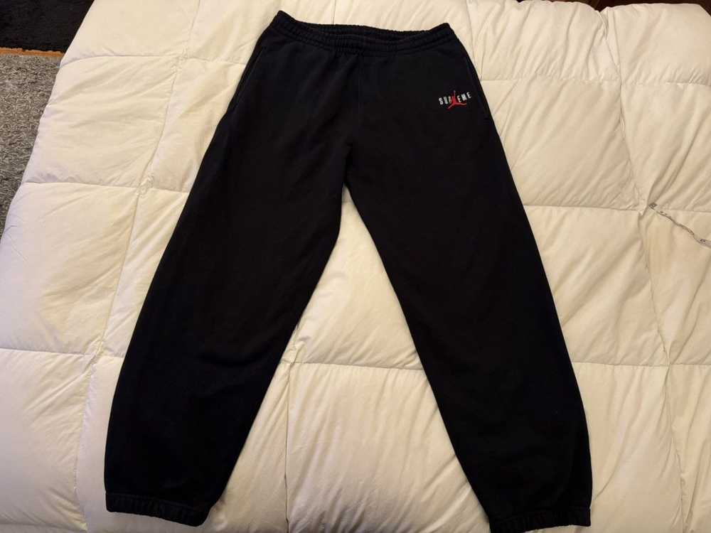 Jordan Brand × Supreme fw24 sweatpants Medium - image 1