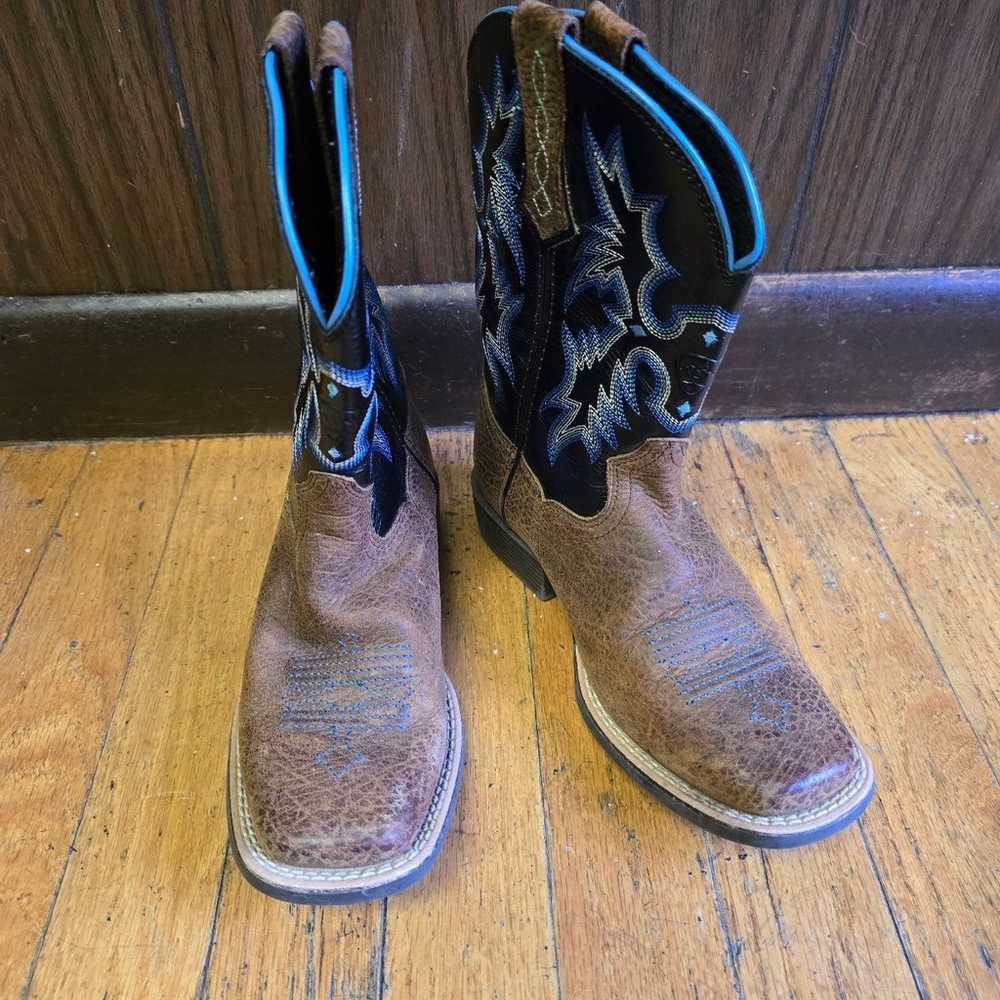 Cowboy Boots Ariat Tombstone size 13 kids - image 9