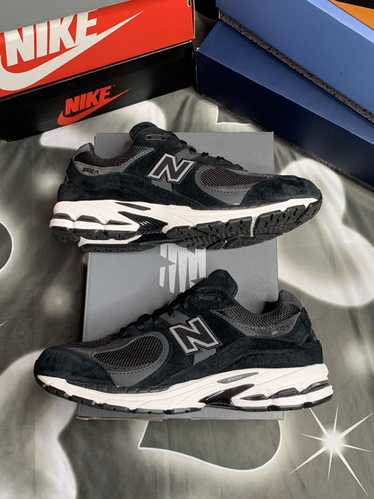 New Balance New Balance 2002R Black Gunmetal