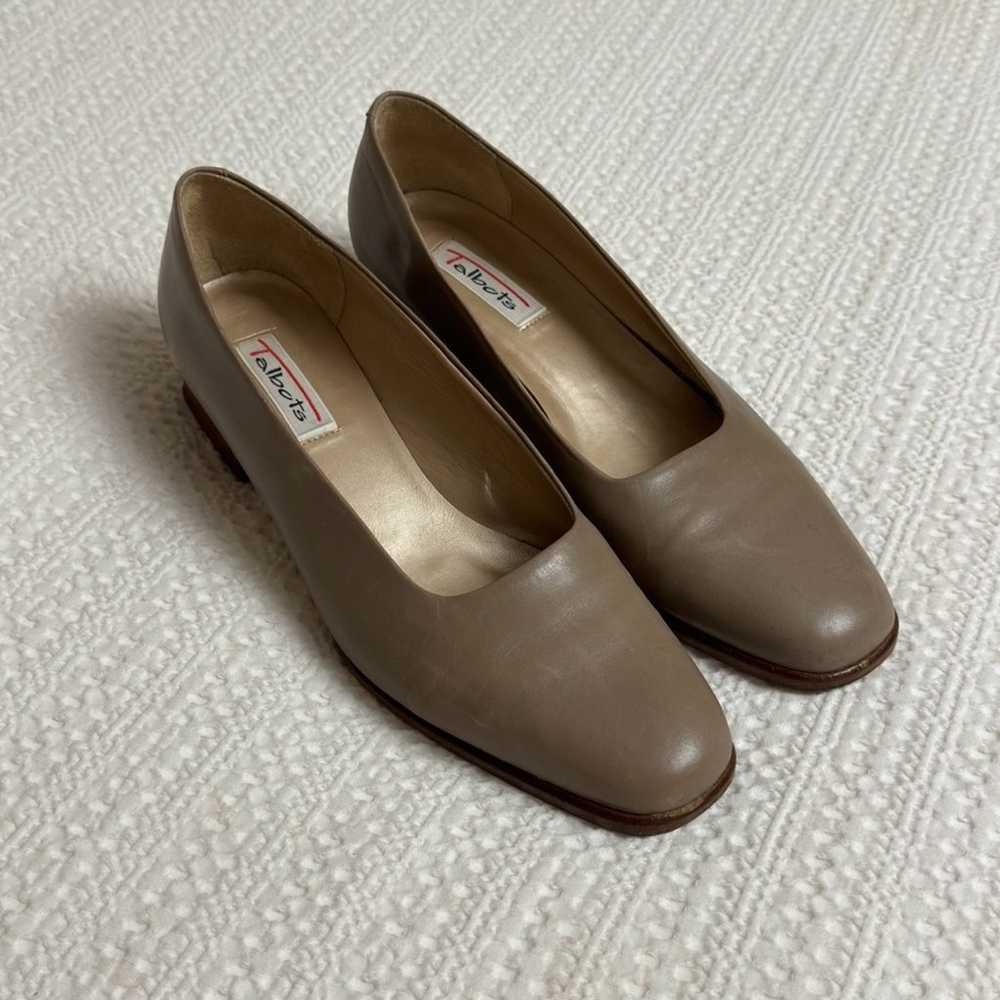 Talbots Beige Genuine Leather Loafers Size 9B Vin… - image 9