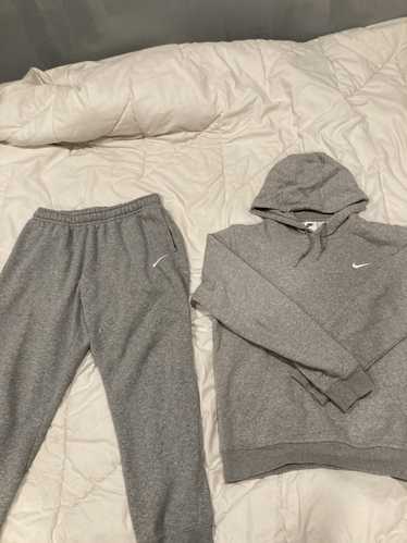 Nike Nike Sweatsuit Bundle