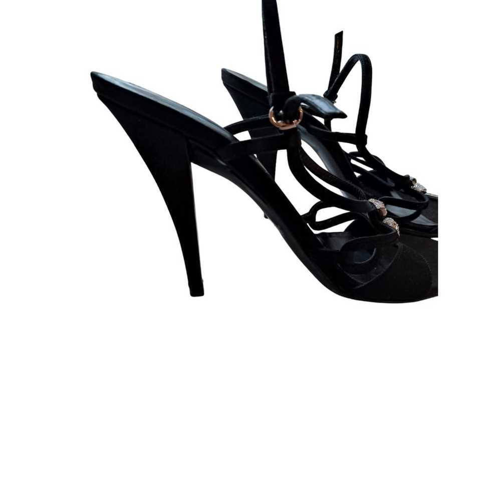 Gucci Cloth heels - image 4