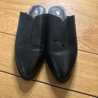 Frye black mules leather 5.5