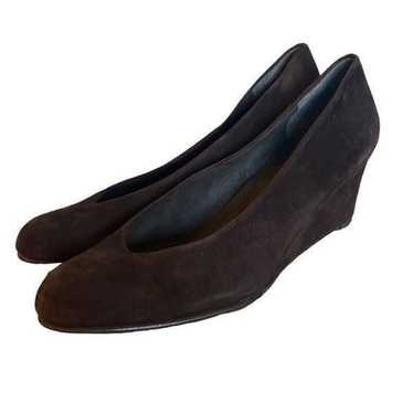 Stuart Weitzman brown suede wedge pumps size 7