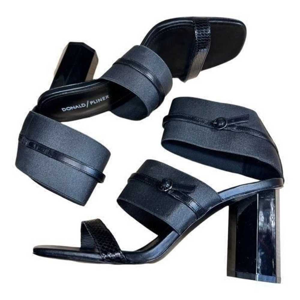 DONALD J. PLINER 8.5 shoes sandals black leather … - image 10