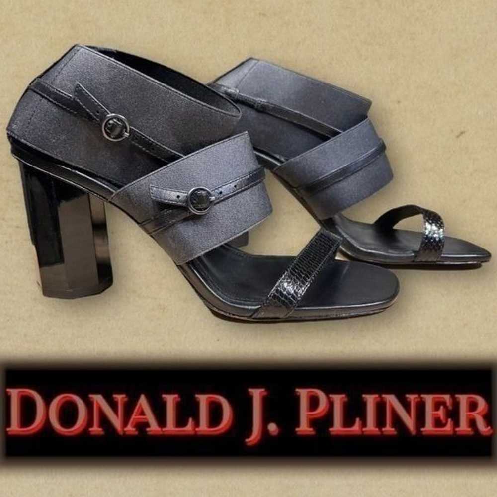 DONALD J. PLINER 8.5 shoes sandals black leather … - image 1