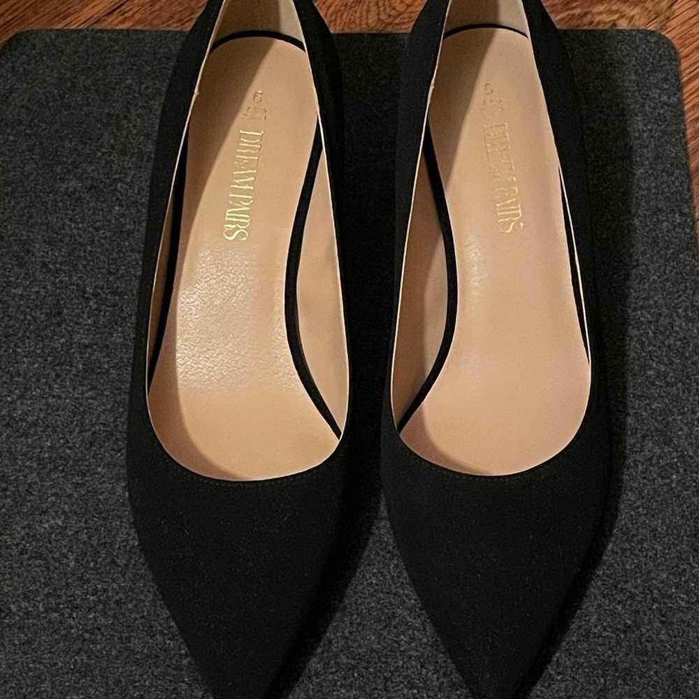 Dream Pairs black velvet pumps - image 2