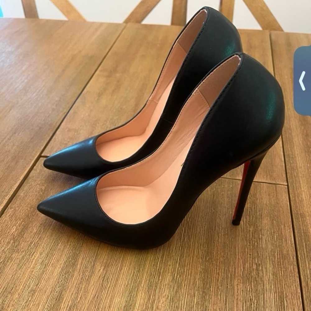 Red bottoms black point heels - image 3