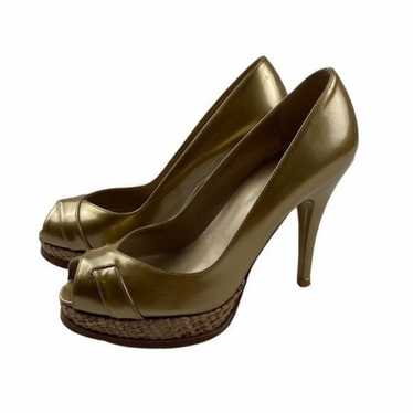 Stuart Weitzman Gold Peep Toe Pumps 7