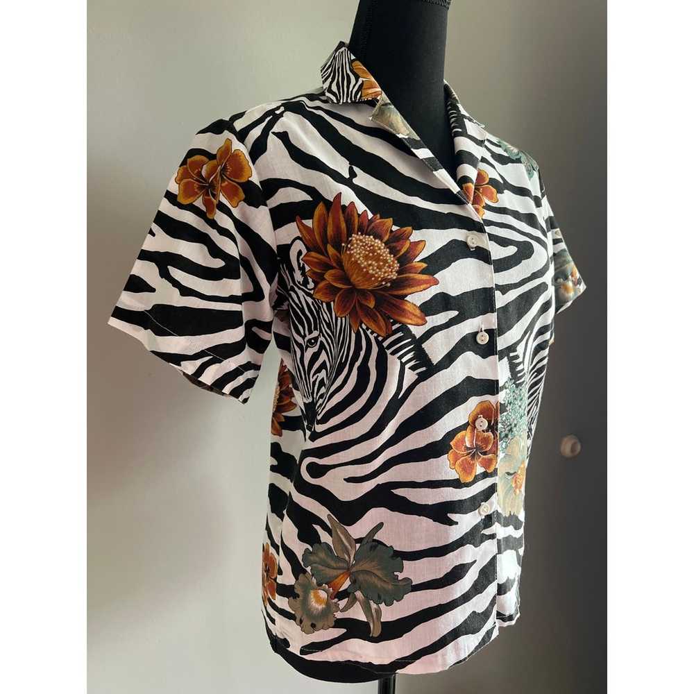 Vintage 1980s Jungle Animal Print Button-Up Shirt… - image 3