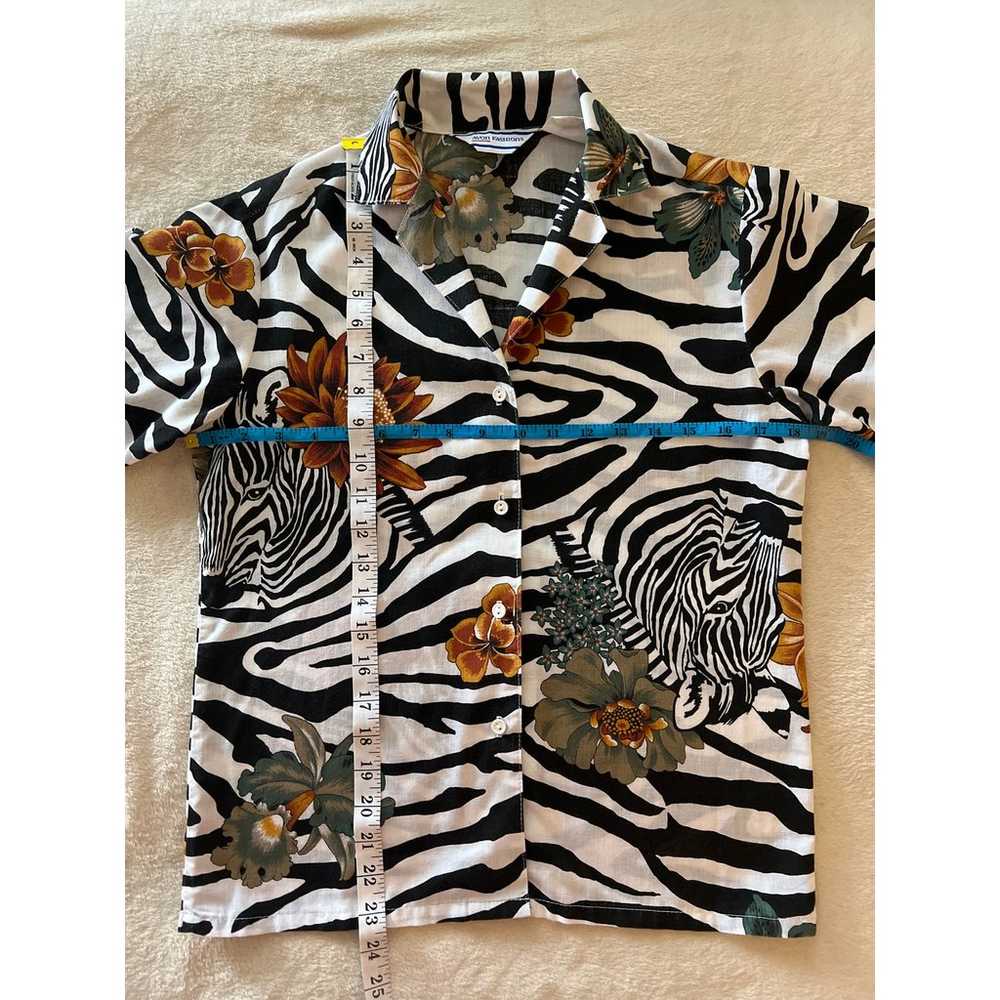 Vintage 1980s Jungle Animal Print Button-Up Shirt… - image 5