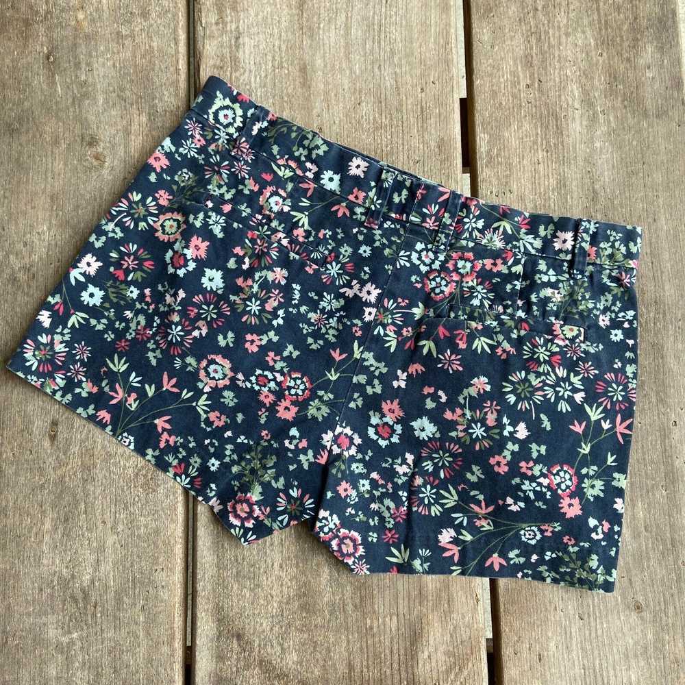 Gap Gap Khakis Summer Shorts Navy Blue Floral Pri… - image 5