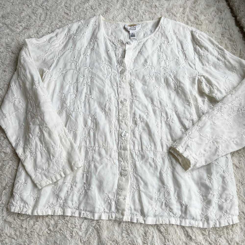 Vintage embroidered floral linen top blouse butto… - image 7